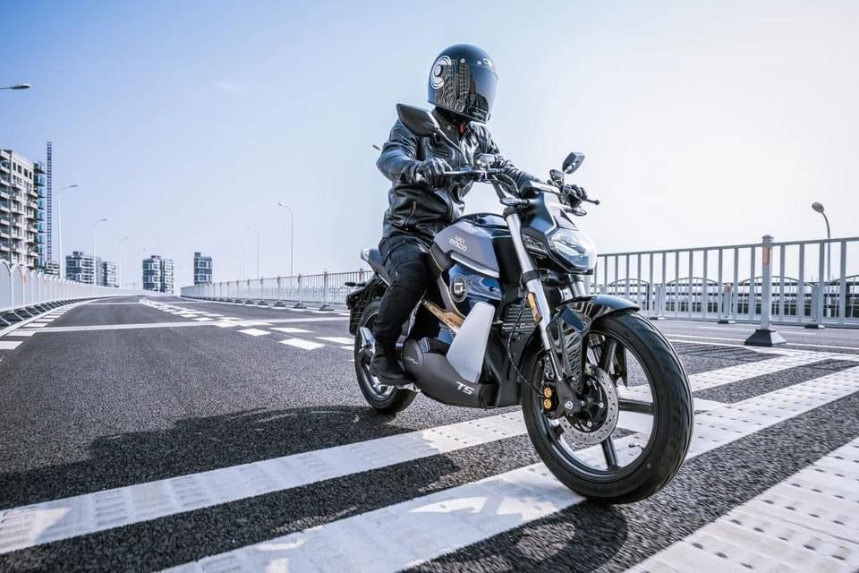 Super Soco TS Street Hunter Pro - Image 8