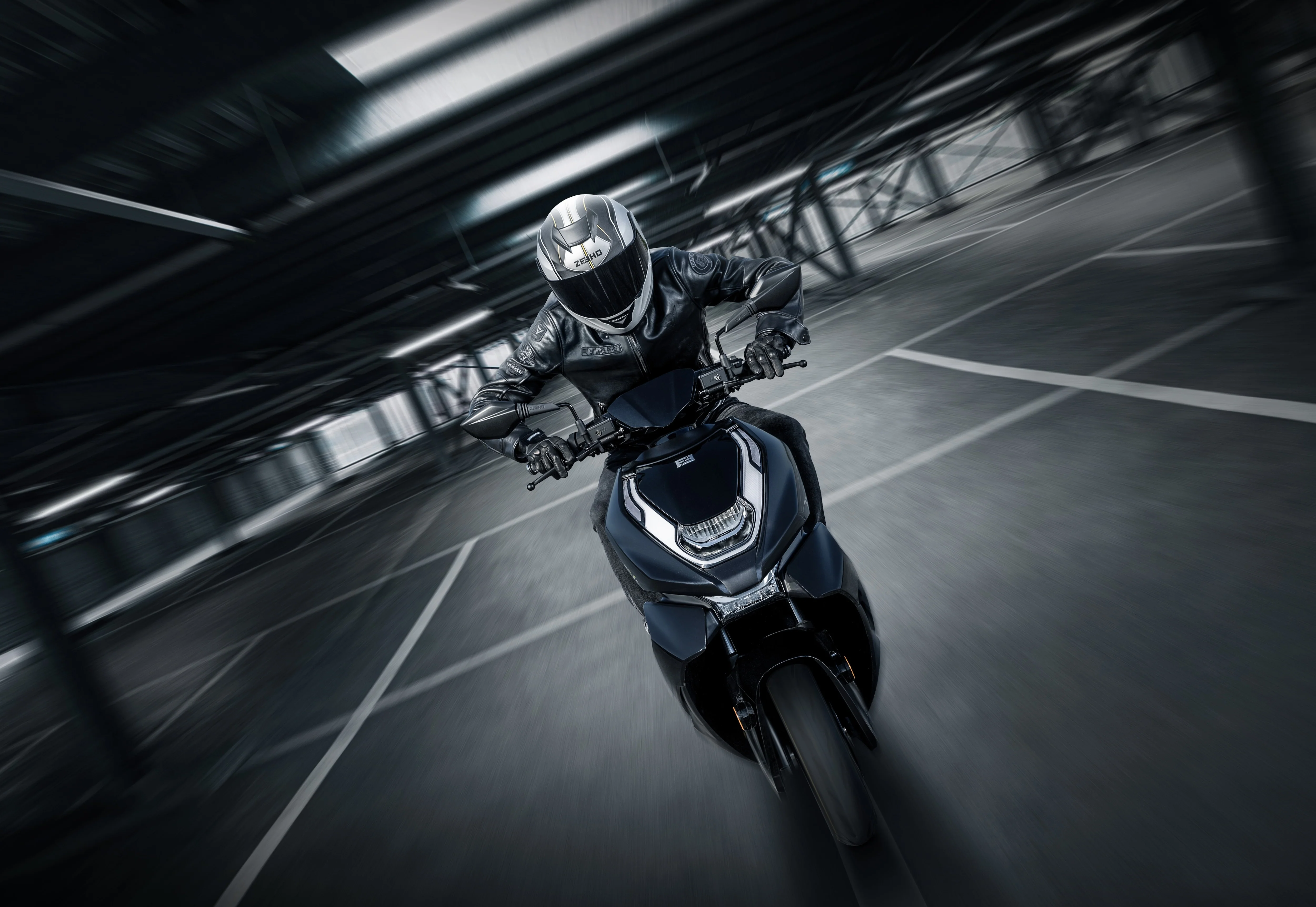 ZEEHO AE8 S+ - Image 9